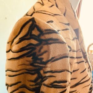 size 14 blazer/coatStylish tiger print